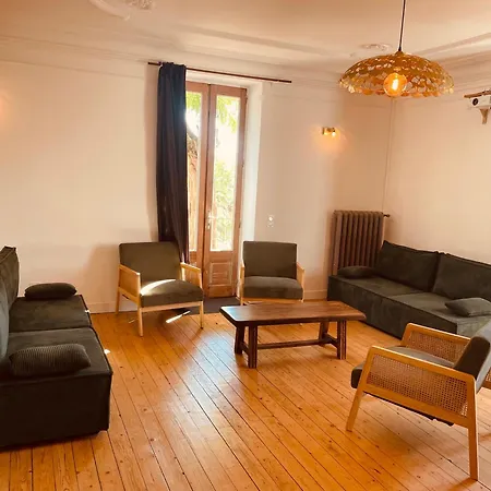 Maison De Famille Et D'ami-e-s بيت للعطل