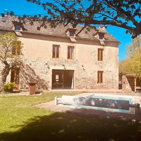 Maison De Famille Et D'ami-e-s *