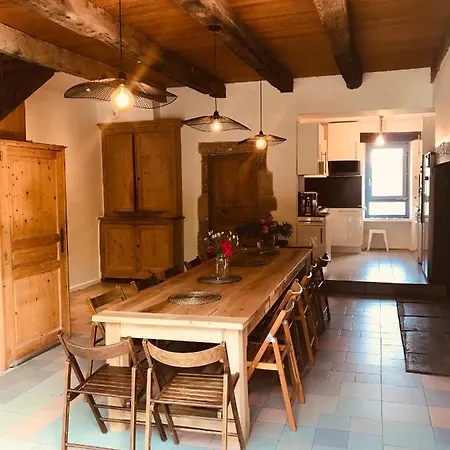 Maison De Famille Et D'ami-e-s Prázdninový dům Valady