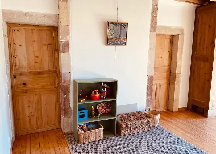 Maison De Famille Et D'ami-e-s 펜션 *